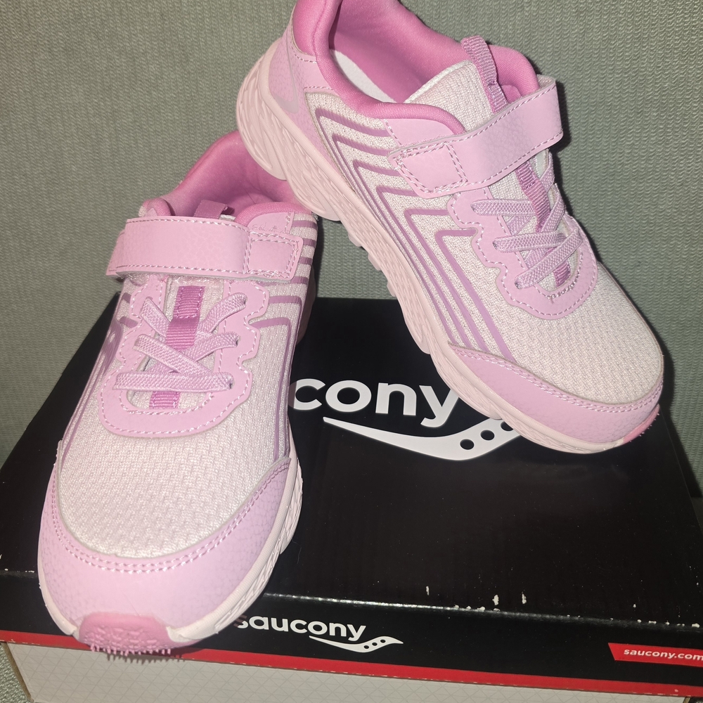 Saucony Kids Light Pink Sneakers